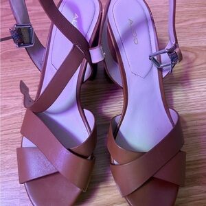 Aldo Women's Tan Cross-Strap Sandals